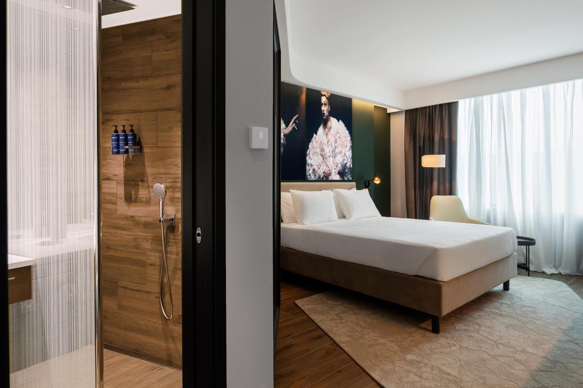 Radisson Blu Hotel, Bergamo Choruslife Exterior foto